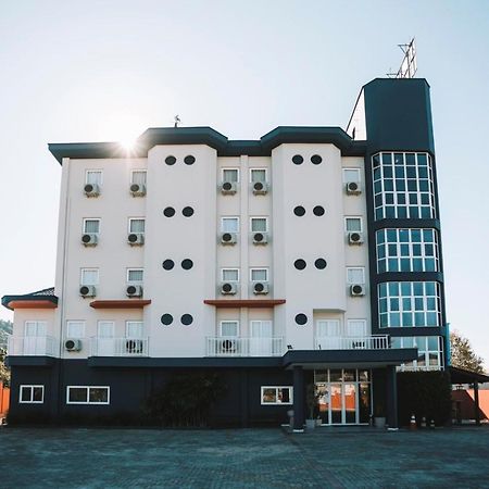 Andardac Hotel Guaramirim Luaran gambar