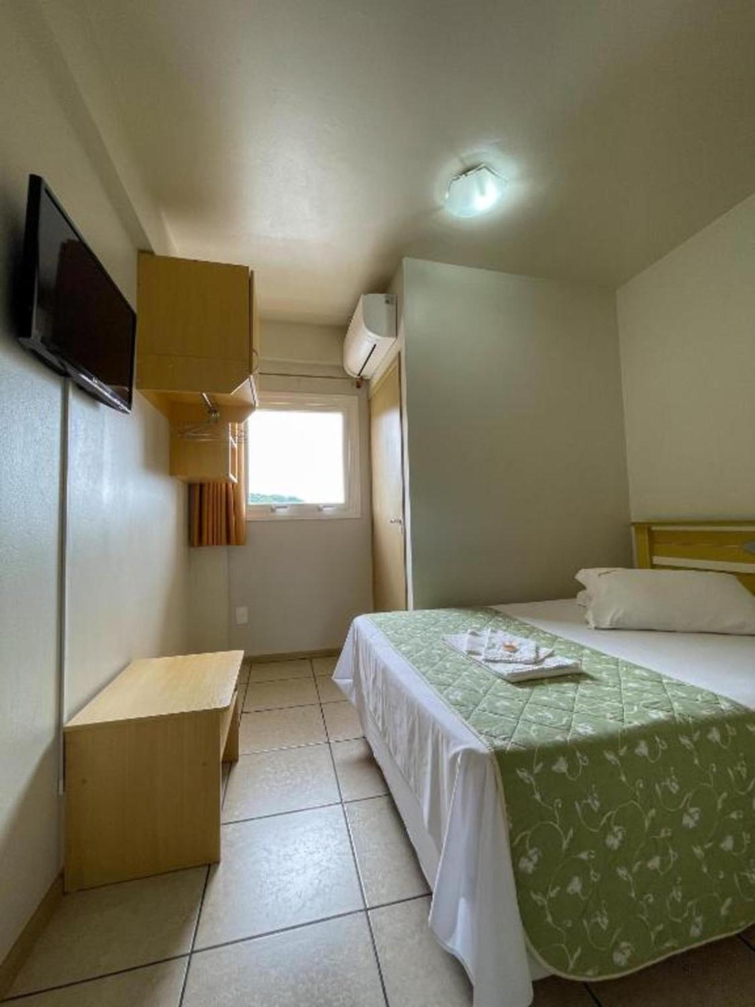 Andardac Hotel Guaramirim Bilik gambar